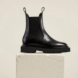 Dear Frances, Tony Boots, Size 37,  US 7, Black, Chelsea Boots